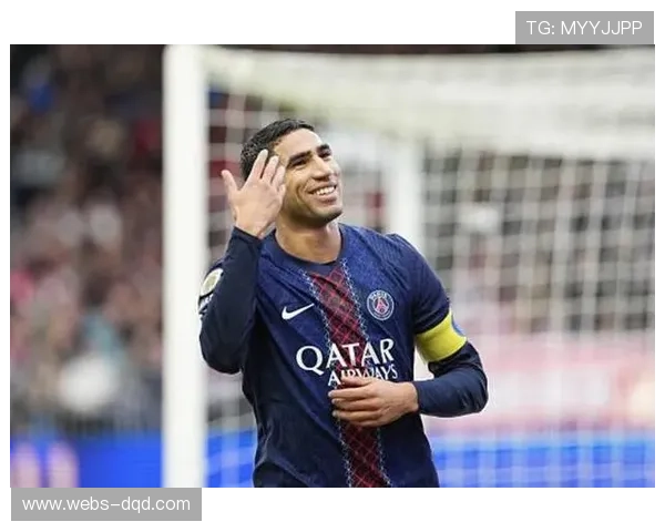 巴黎后卫阿什拉夫荣获上赛季法甲最佳非洲球员奖